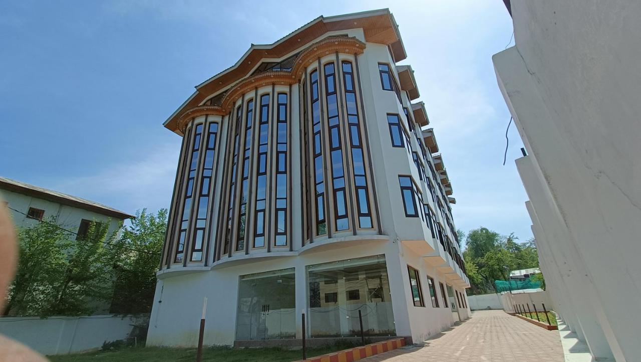 Hotel Zoon Dabb Srinagar Airport Kashmir Dış mekan fotoğraf
