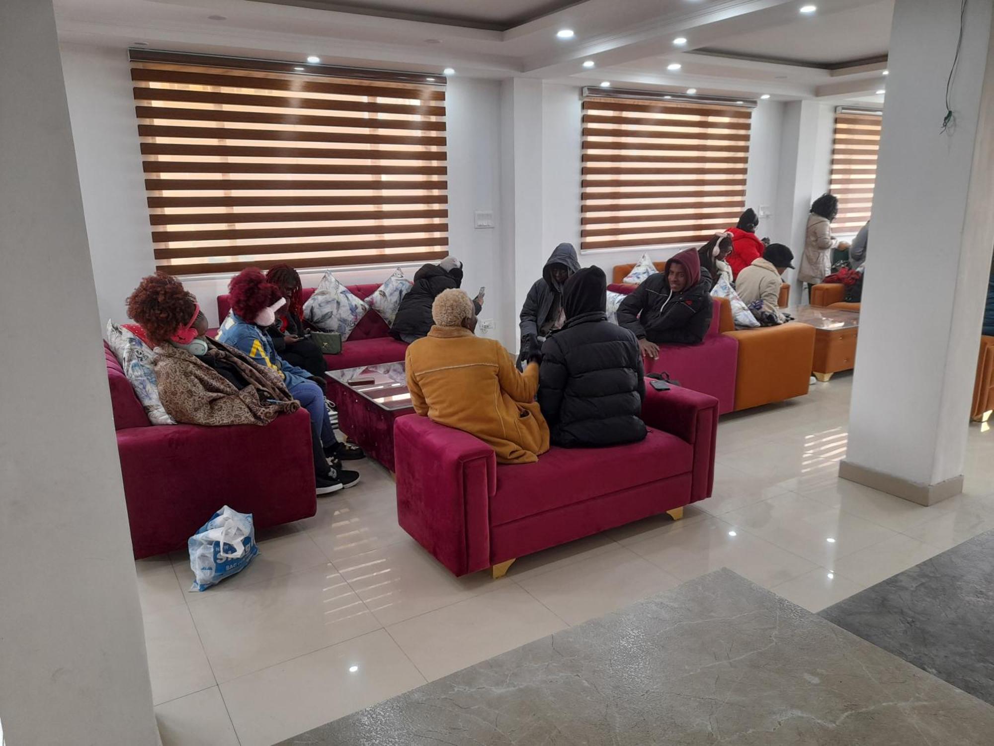 Hotel Zoon Dabb Srinagar Airport Kashmir Dış mekan fotoğraf
