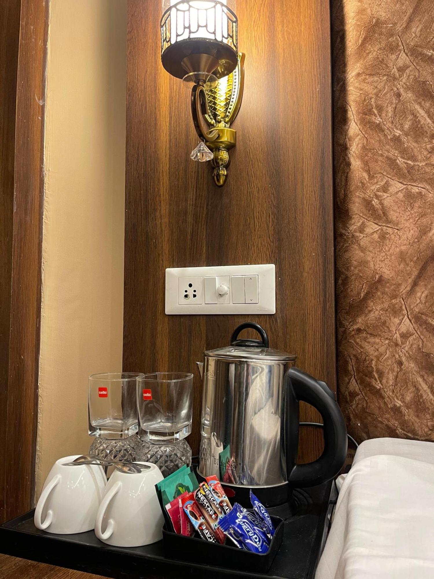 Hotel Zoon Dabb Srinagar Airport Kashmir Dış mekan fotoğraf