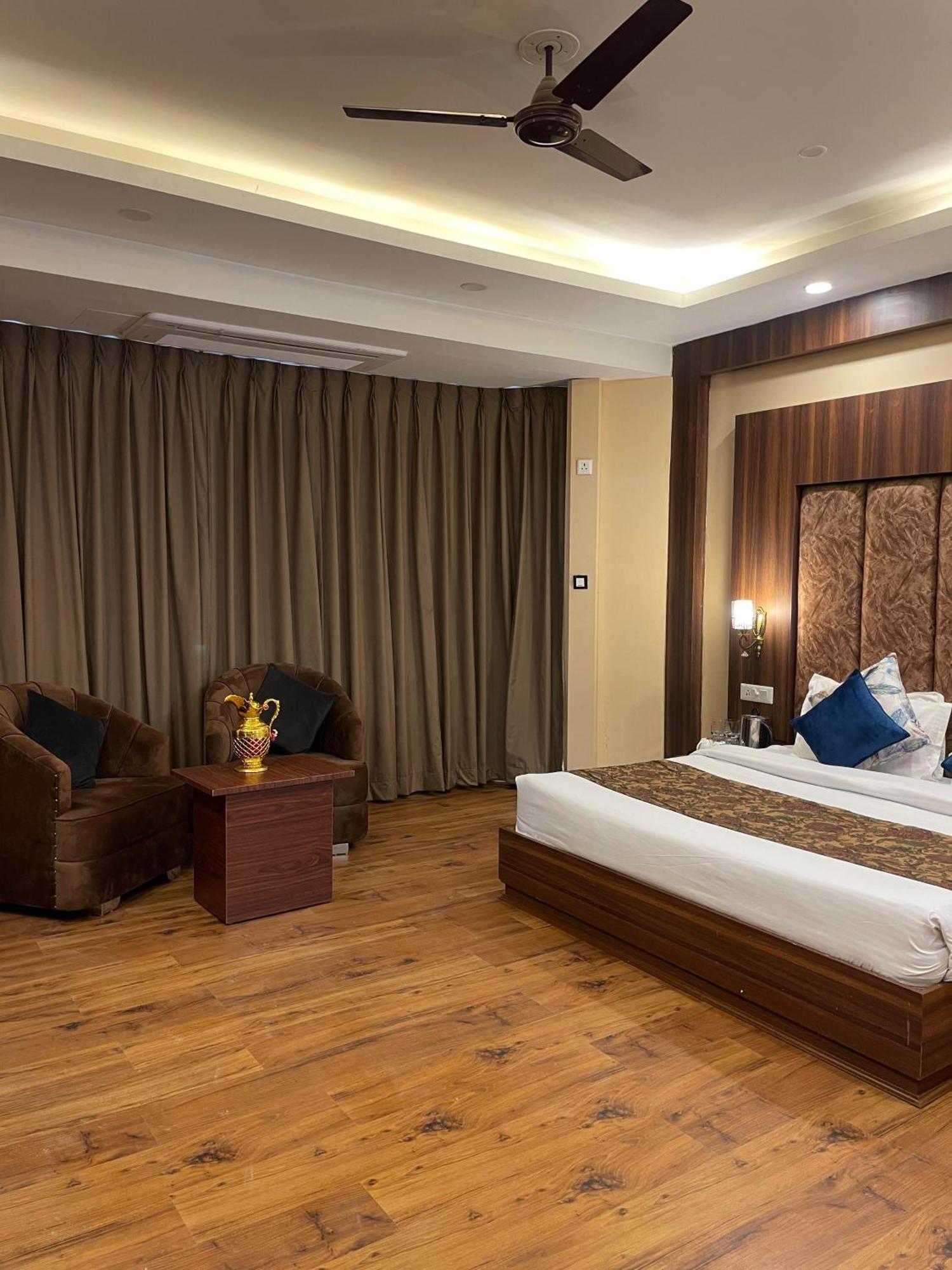 Hotel Zoon Dabb Srinagar Airport Kashmir Dış mekan fotoğraf
