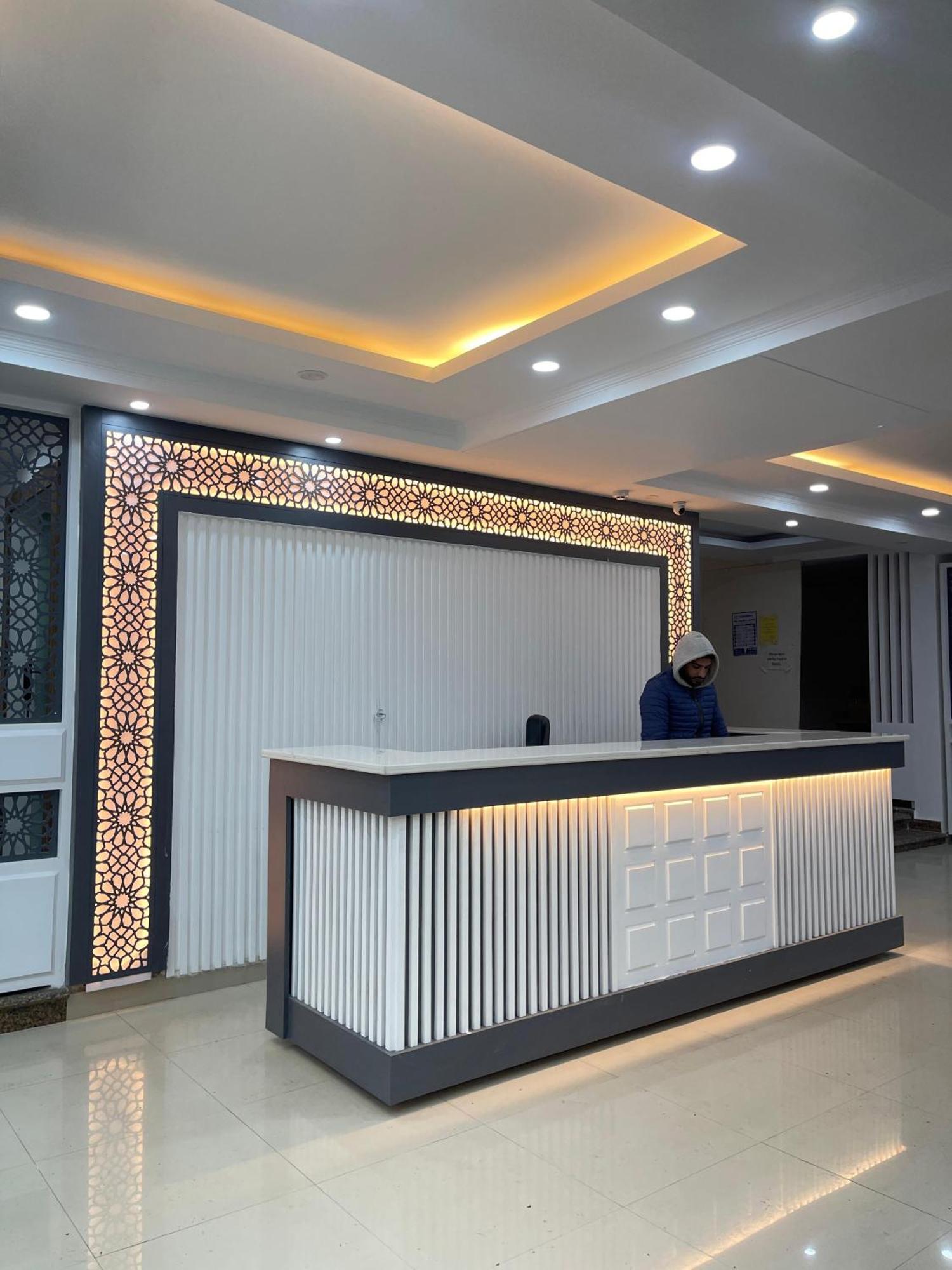 Hotel Zoon Dabb Srinagar Airport Kashmir Dış mekan fotoğraf