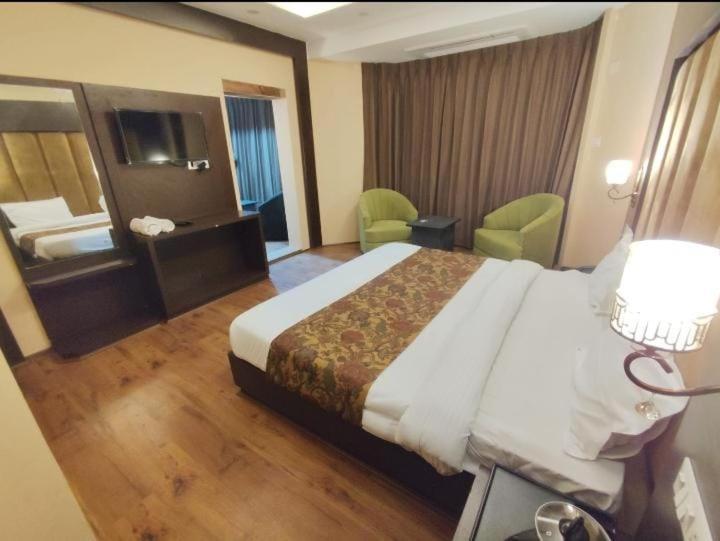 Hotel Zoon Dabb Srinagar Airport Kashmir Dış mekan fotoğraf